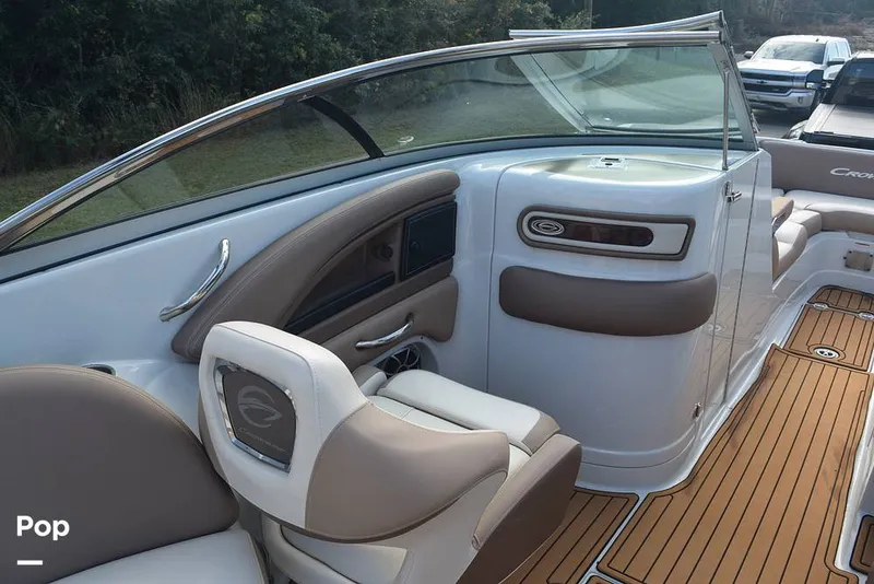 Slide: The Image of Crownline Boats Eclipse E285 2019 - 16041658