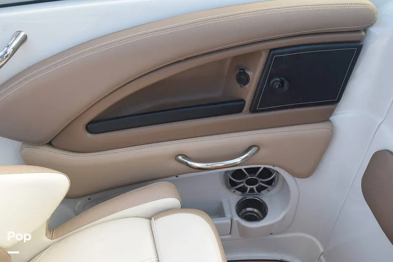 Slide: The Image of Crownline Boats Eclipse E285 2019 - 16041660