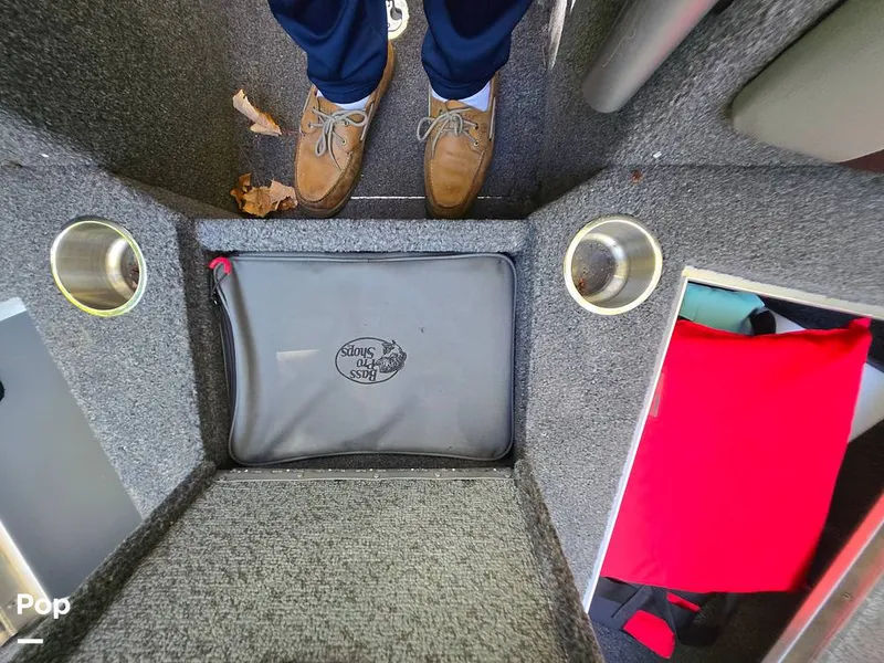 Slide: The Image of Lund 1975 Tyee 2023 - 15982990