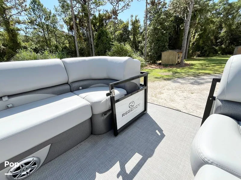 Slide: The Image of Boarding Gates - 15940266