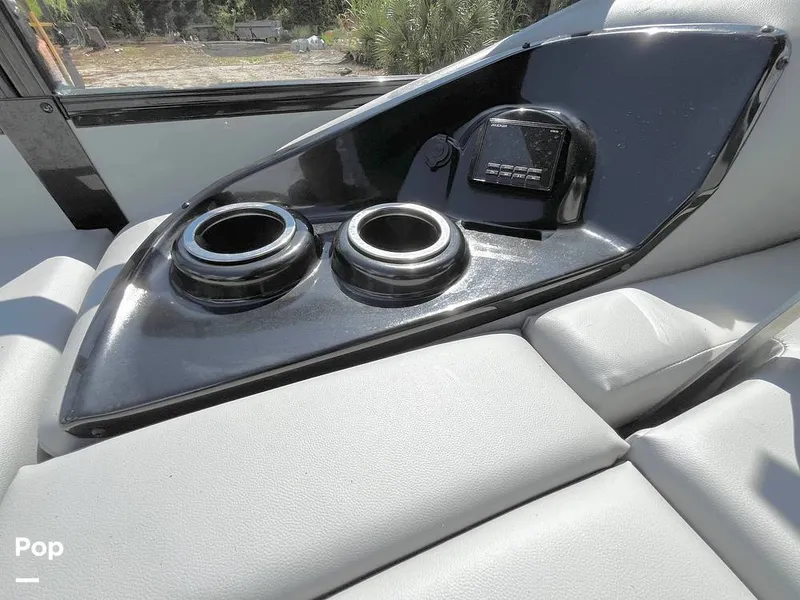 Slide: The Image of Beverage Holders - 15940233