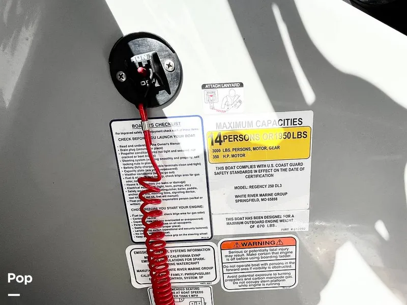 Slide: The Image of Regency 250 DL3 2023 - 15940225