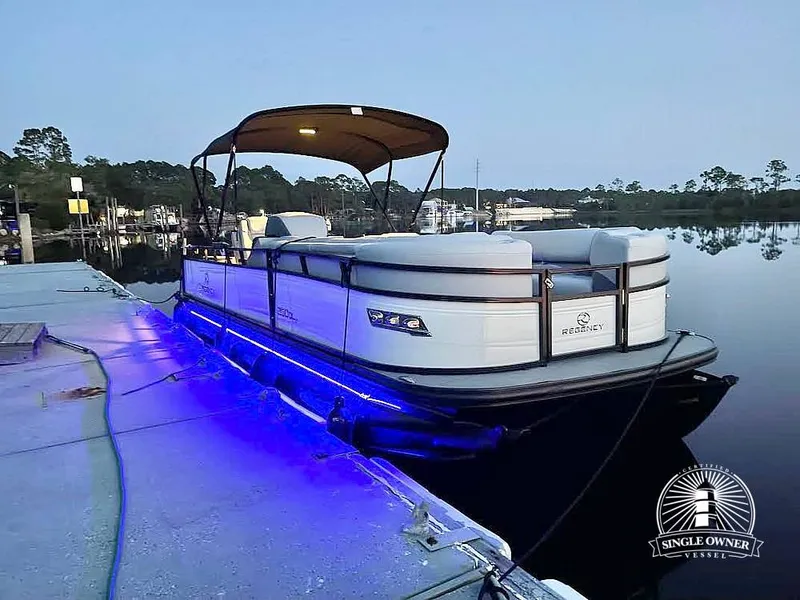 Slide: The Image of Accent Lighting - 15902071