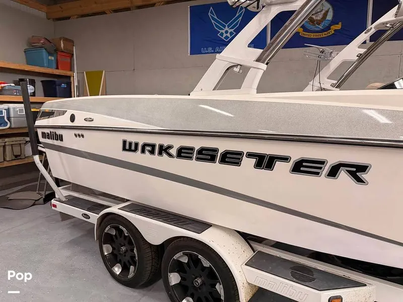 Slide: The Image of Malibu Wakesetter 247 LSV 2011 - 15943675