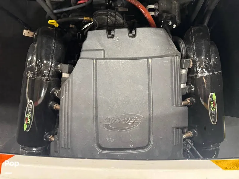 Slide: The Image of Malibu Wakesetter 247 LSV 2011 - 15902349