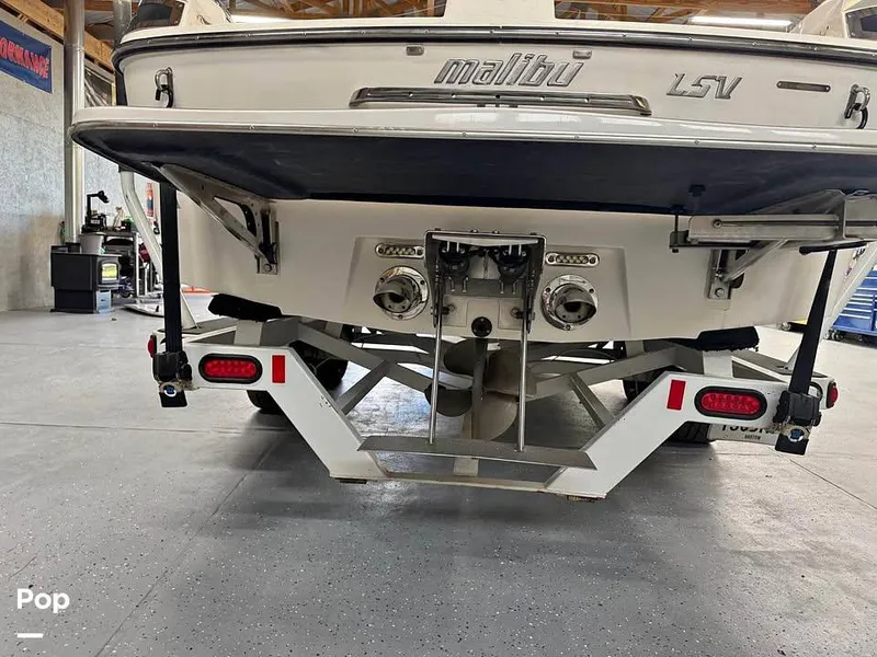 Slide: The Image of Malibu Wakesetter 247 LSV 2011 - 15902352