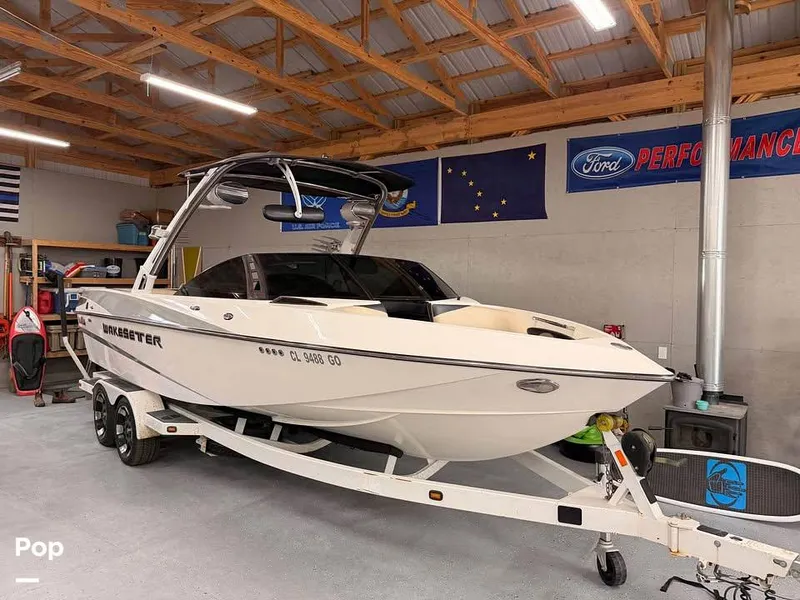 Slide: The Image of Malibu Wakesetter 247 LSV 2011 - 15943673