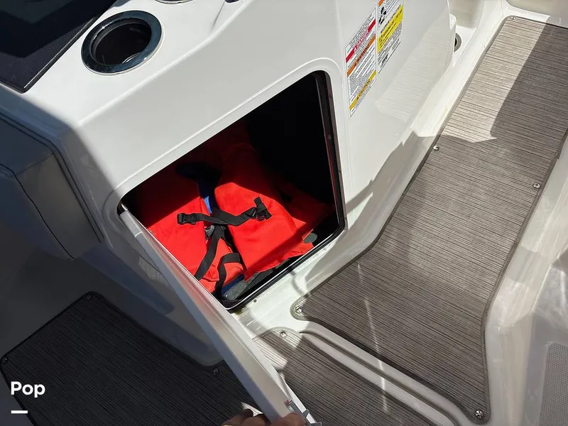 Slide: The Image of Sea Ray SPX 210 OB 2024 - 15902364