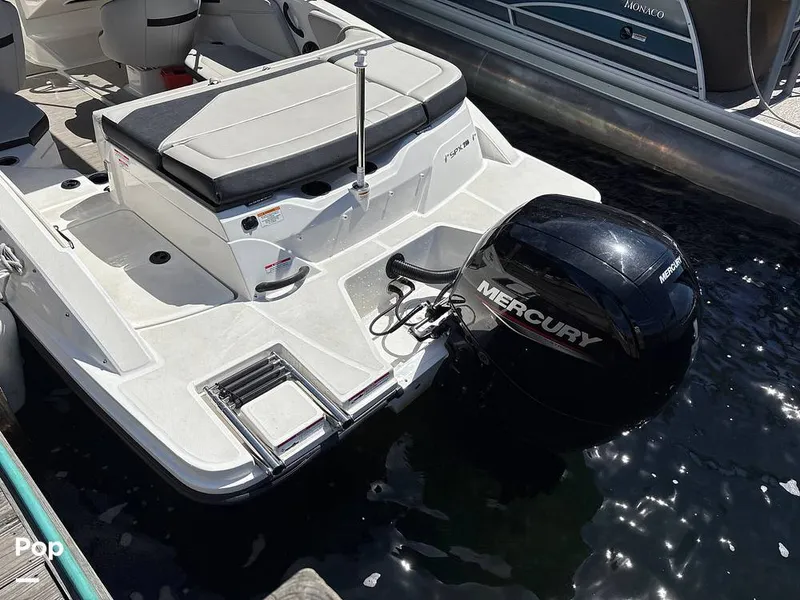 Slide: The Image of Sea Ray SPX 210 OB 2024 - 15902357