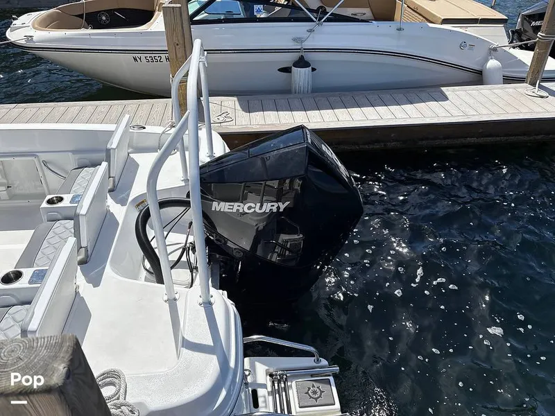 Slide: The Image of NauticStar 231H 2025 - 15902702