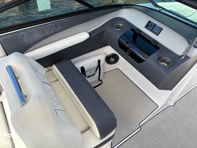 Slide: The Image of Regal LX2 2024 - 15902683