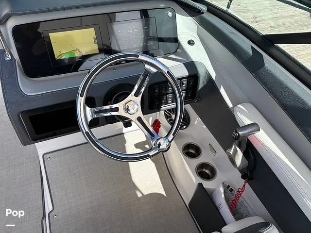 Slide: The Image of Regal LX2 2024 - 15902674