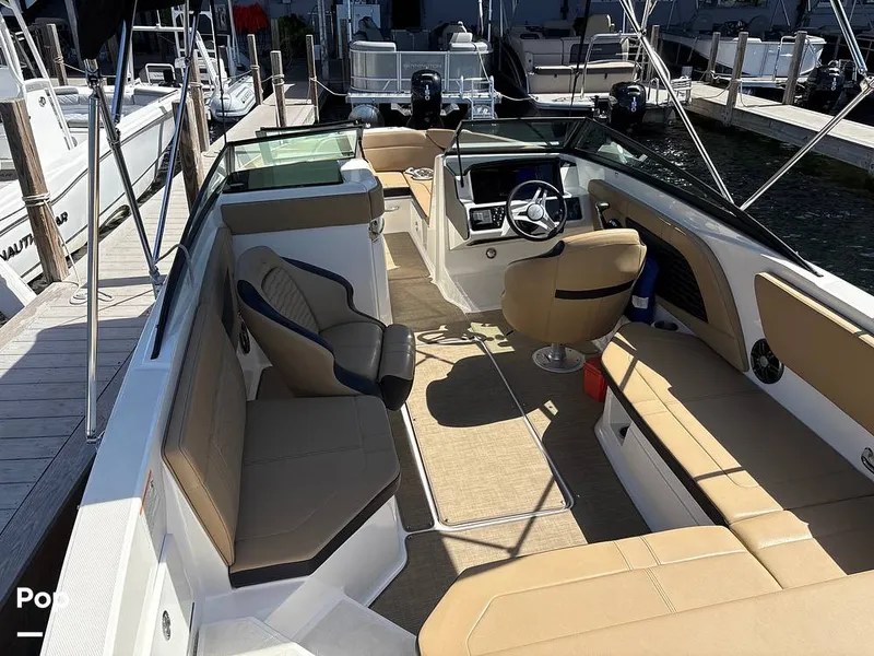Slide: The Image of Sea Ray SPX 230 OB 2024 - 15902712