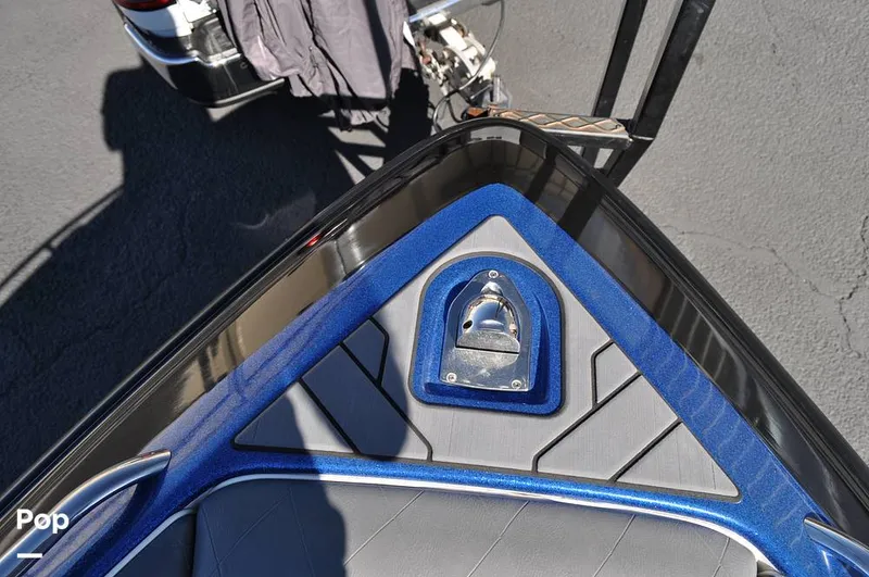 Slide: The Image of Malibu Sunscape 25 LSV 2004 - 15961199