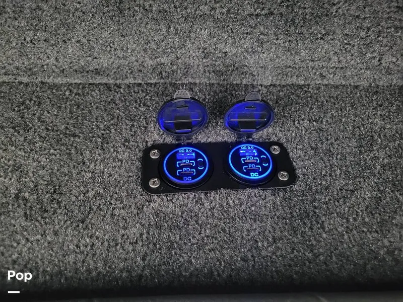 Slide: The Image of Malibu Sunscape 25 LSV 2004 - 15961223