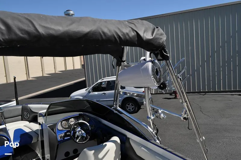 Slide: The Image of Malibu Sunscape 25 LSV 2004 - 15961107