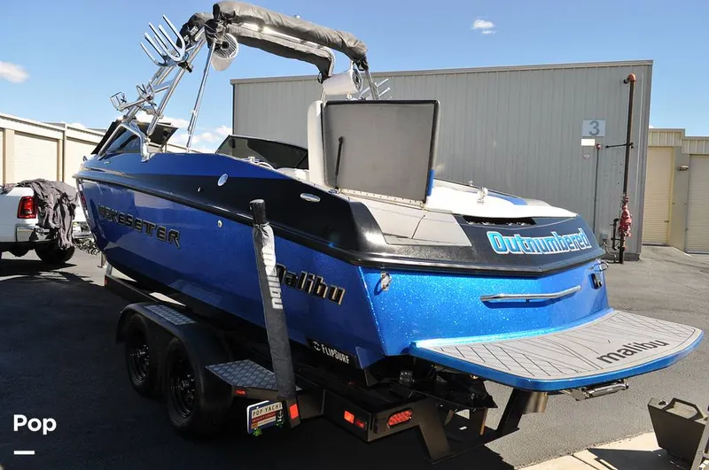 Slide: The Image of Malibu Sunscape 25 LSV 2004 - 15961113