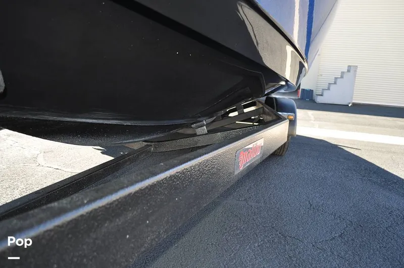 Slide: The Image of Malibu Sunscape 25 LSV 2004 - 15961116