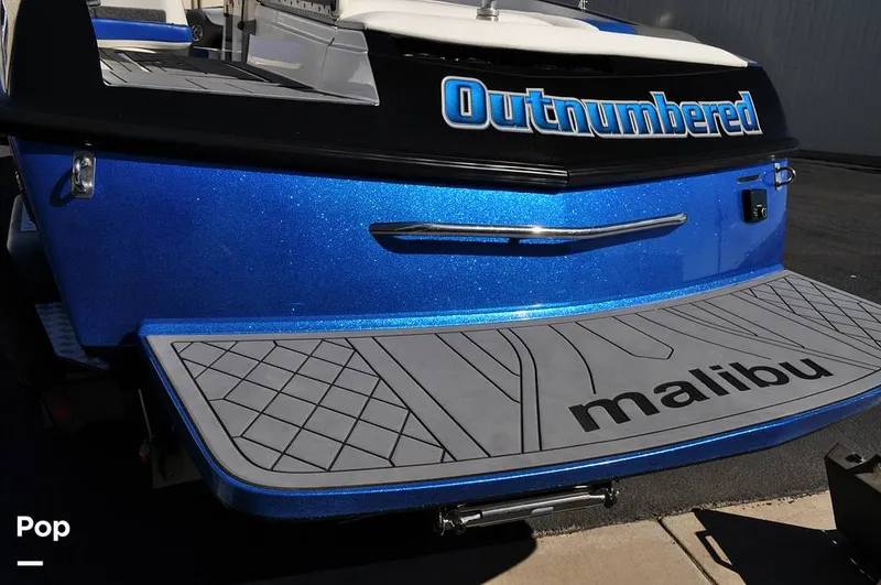 Slide: The Image of Malibu Sunscape 25 LSV 2004 - 15961130