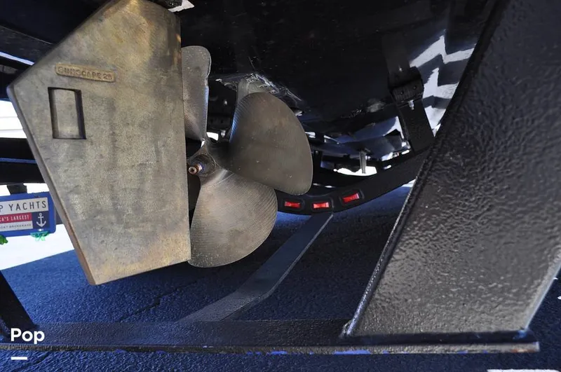 Slide: The Image of Malibu Sunscape 25 LSV 2004 - 15961134