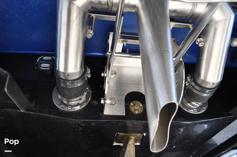 Slide: The Image of Malibu Sunscape 25 LSV 2004 - 15961135