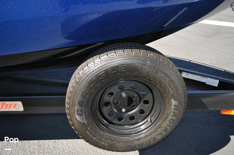 Slide: The Image of Malibu Sunscape 25 LSV 2004 - 15961138