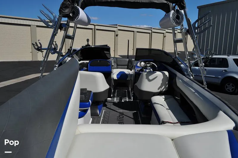 Slide: The Image of Malibu Sunscape 25 LSV 2004 - 15961142