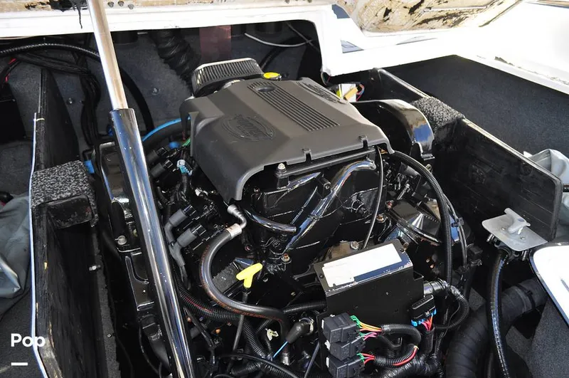 Slide: The Image of Malibu Sunscape 25 LSV 2004 - 15961098