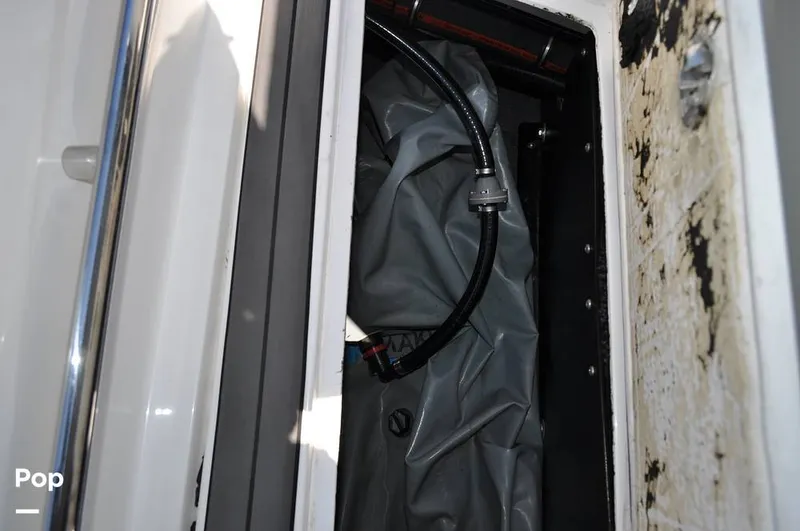 Slide: The Image of Malibu Sunscape 25 LSV 2004 - 15961104