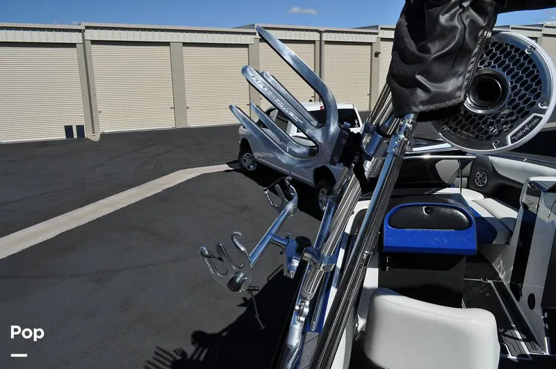 Slide: The Image of Malibu Sunscape 25 LSV 2004 - 15961146