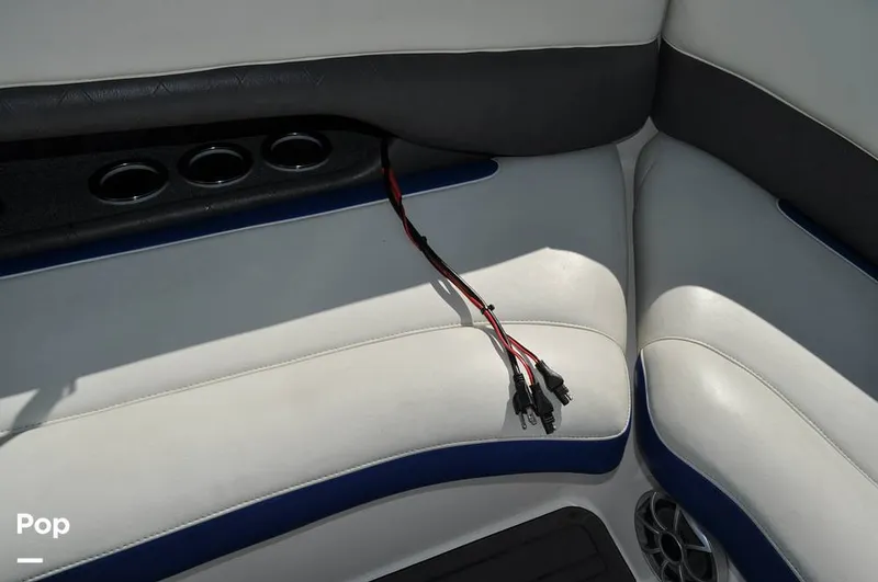 Slide: The Image of Malibu Sunscape 25 LSV 2004 - 15961150