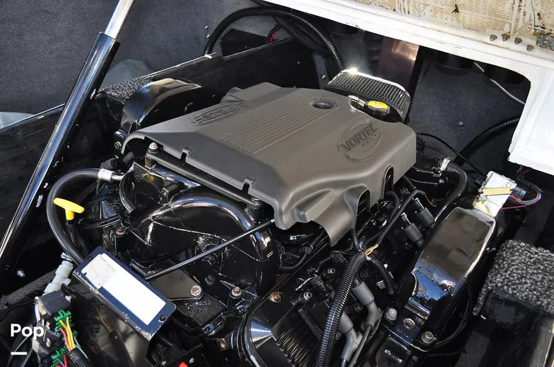 Slide: The Image of Malibu Sunscape 25 LSV 2004 - 15961097