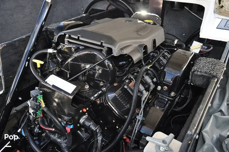 Slide: The Image of Malibu Sunscape 25 LSV 2004 - 15961161