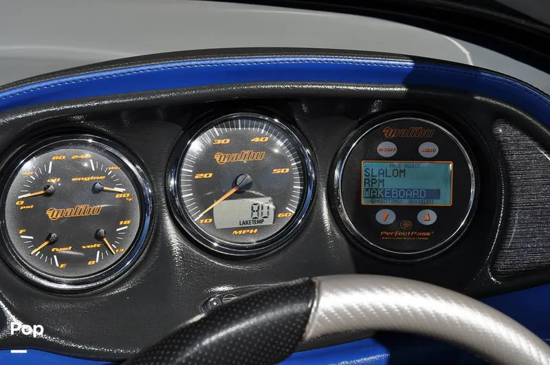 Slide: The Image of Malibu Sunscape 25 LSV 2004 - 15961163