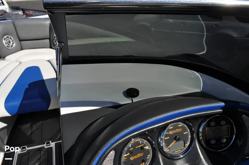 Slide: The Image of Malibu Sunscape 25 LSV 2004 - 15961170