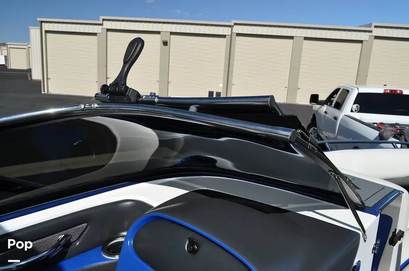 Slide: The Image of Malibu Sunscape 25 LSV 2004 - 15961171