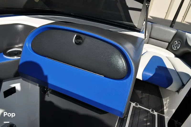 Slide: The Image of Malibu Sunscape 25 LSV 2004 - 15961172