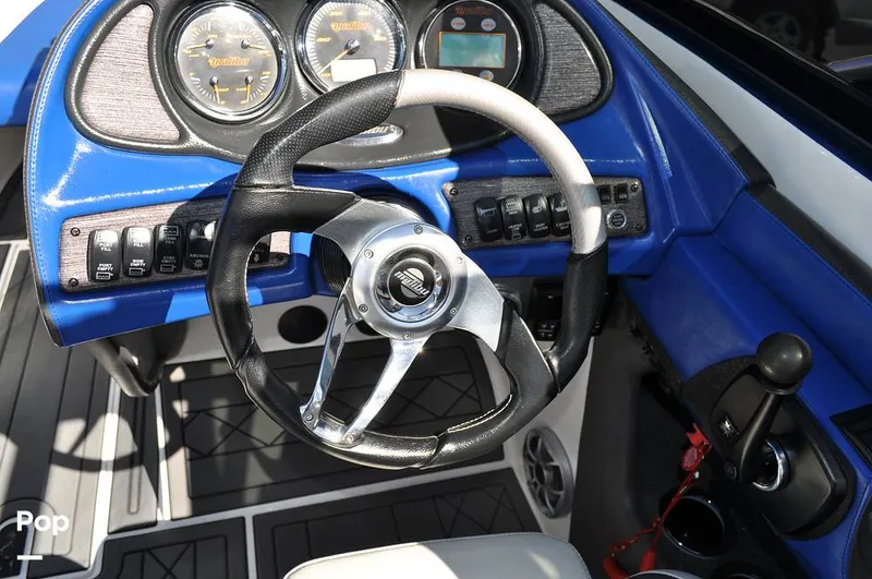 Slide: The Image of Malibu Sunscape 25 LSV 2004 - 15961099