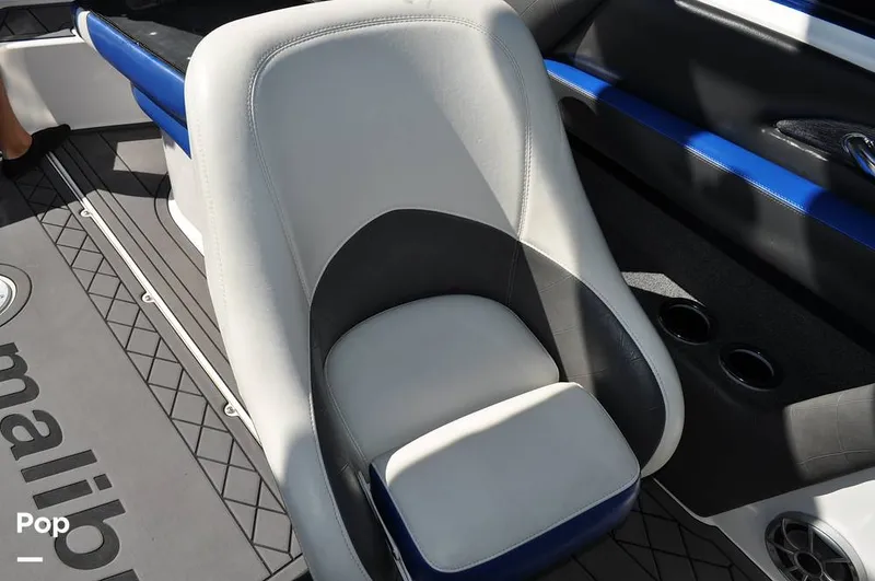 Slide: The Image of Malibu Sunscape 25 LSV 2004 - 15961189