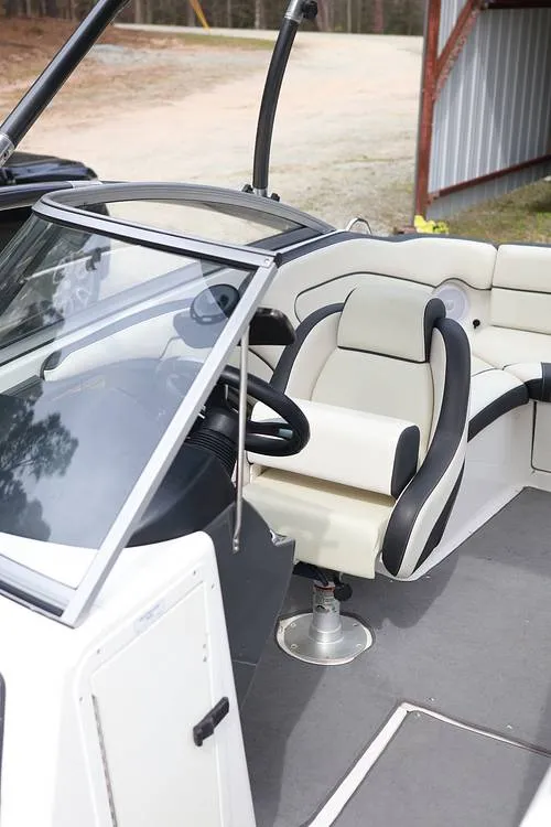 Slide: The Image of Yamaha AR240 HO 2013 - 16296015