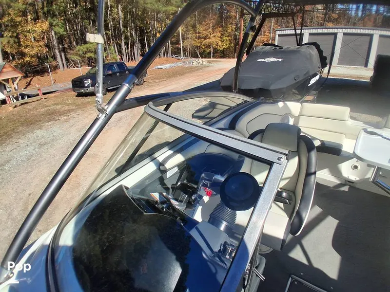 Slide: The Image of Yamaha AR240 HO 2013 - 16030614