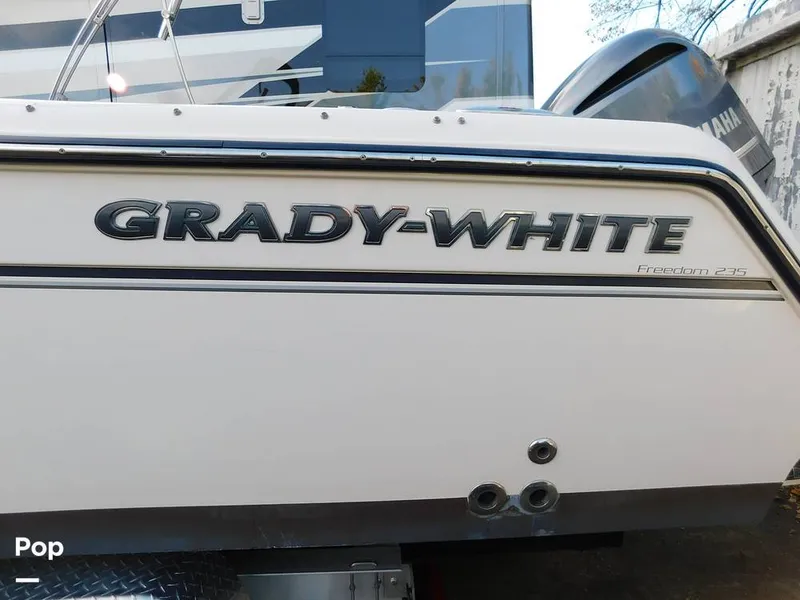 Slide: The Image of Grady-White Freedom 235 2018 - 15998657