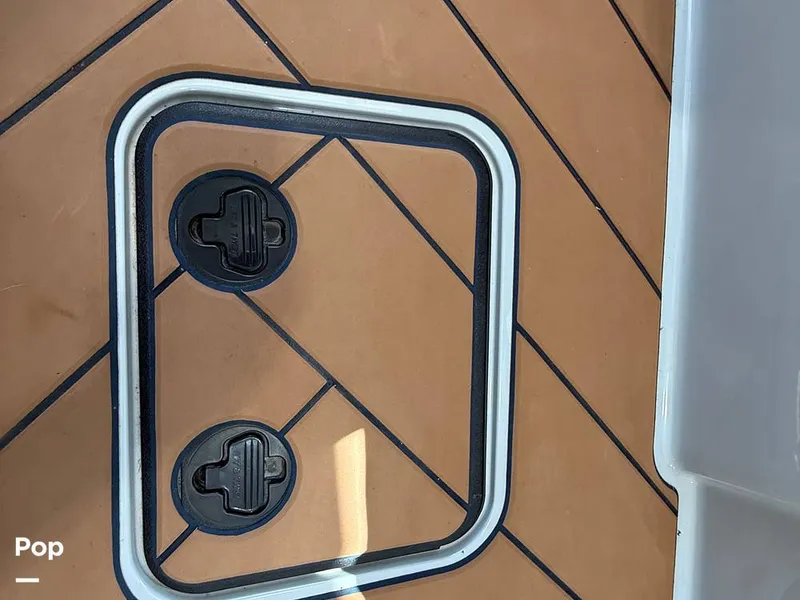 Slide: The Image of Malibu 26 LSV 2023 - 15952497