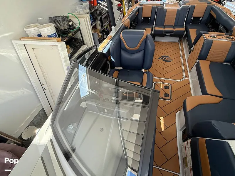 Slide: The Image of Malibu 26 LSV 2023 - 15952515