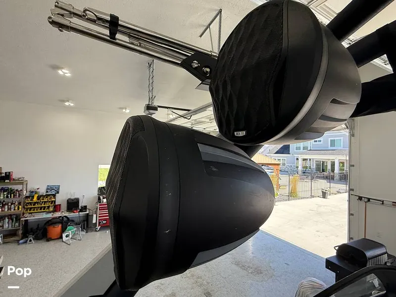 Slide: The Image of Malibu 26 LSV 2023 - 15952523