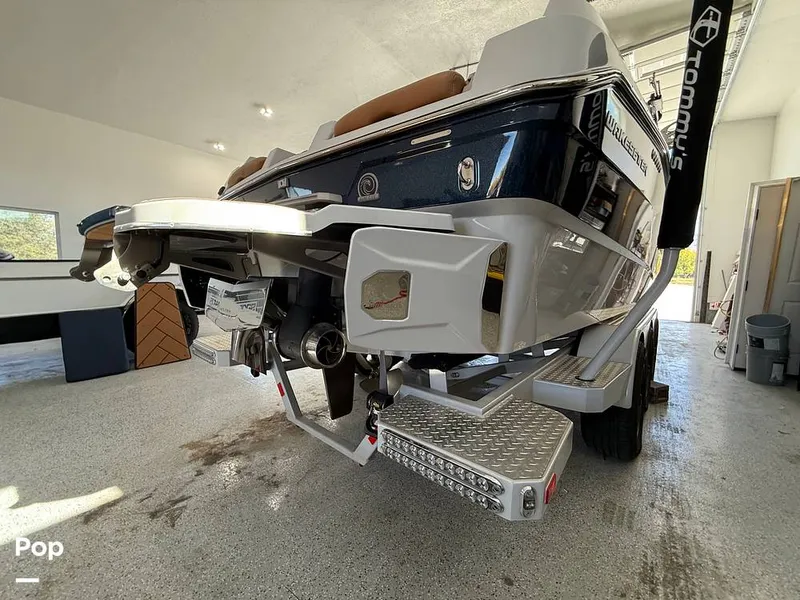 Slide: The Image of Malibu 26 LSV 2023 - 15952712