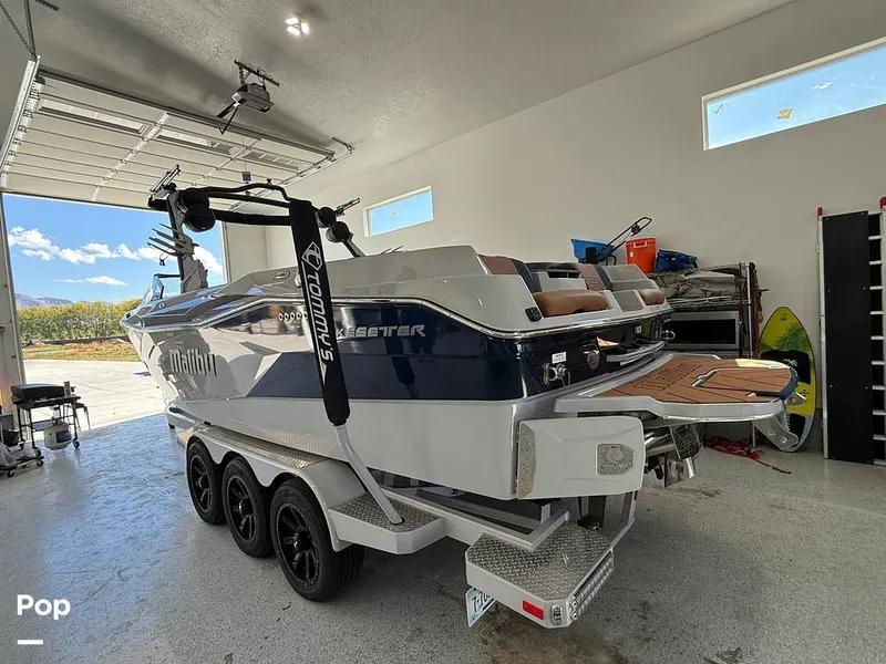 Slide: The Image of Malibu 26 LSV 2023 - 15952727