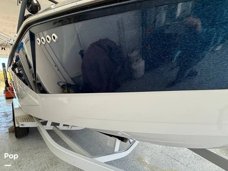 Slide: The Image of Malibu 26 LSV 2023 - 15952733