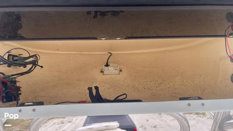 Slide: The Image of Upper Golve Box - 15946914