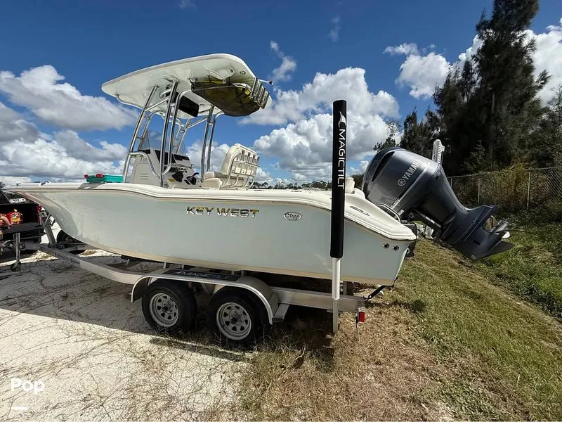 Slide: The Image of Keywest 239FS - 15946879